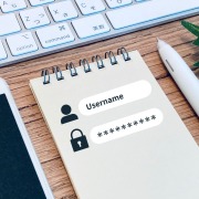 ログインIDとパスワード